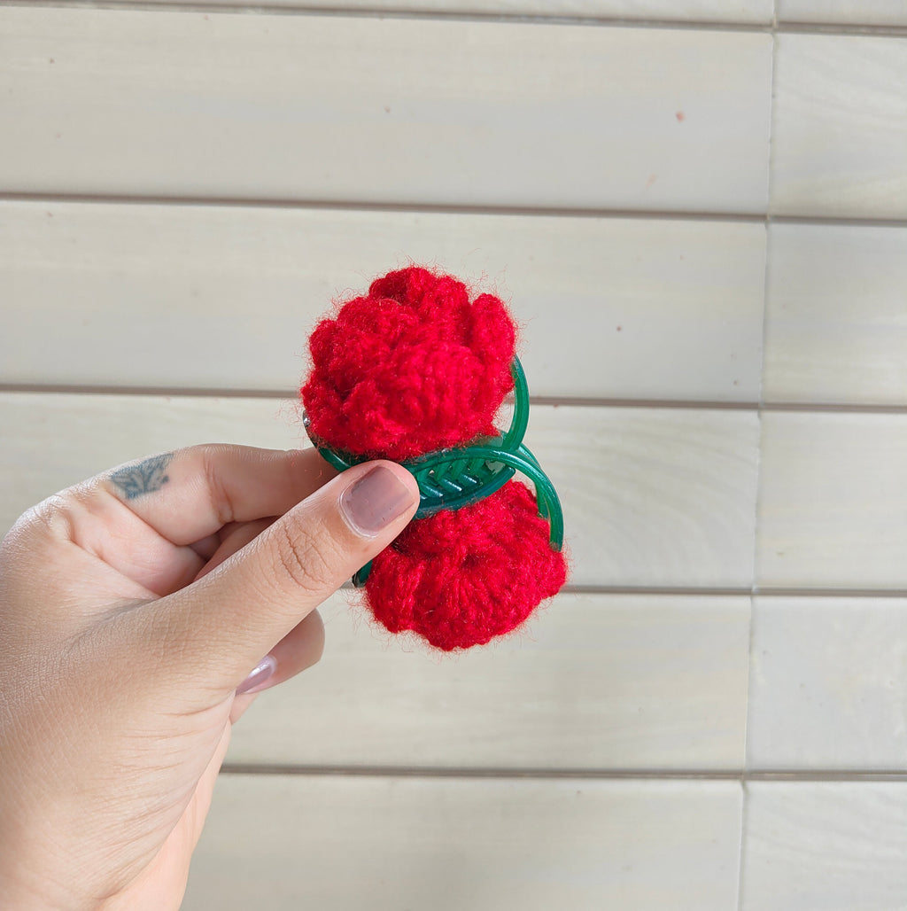 Handmade Crochet Rose Claw Clip – Floral Hair Accessory for Women & Girls